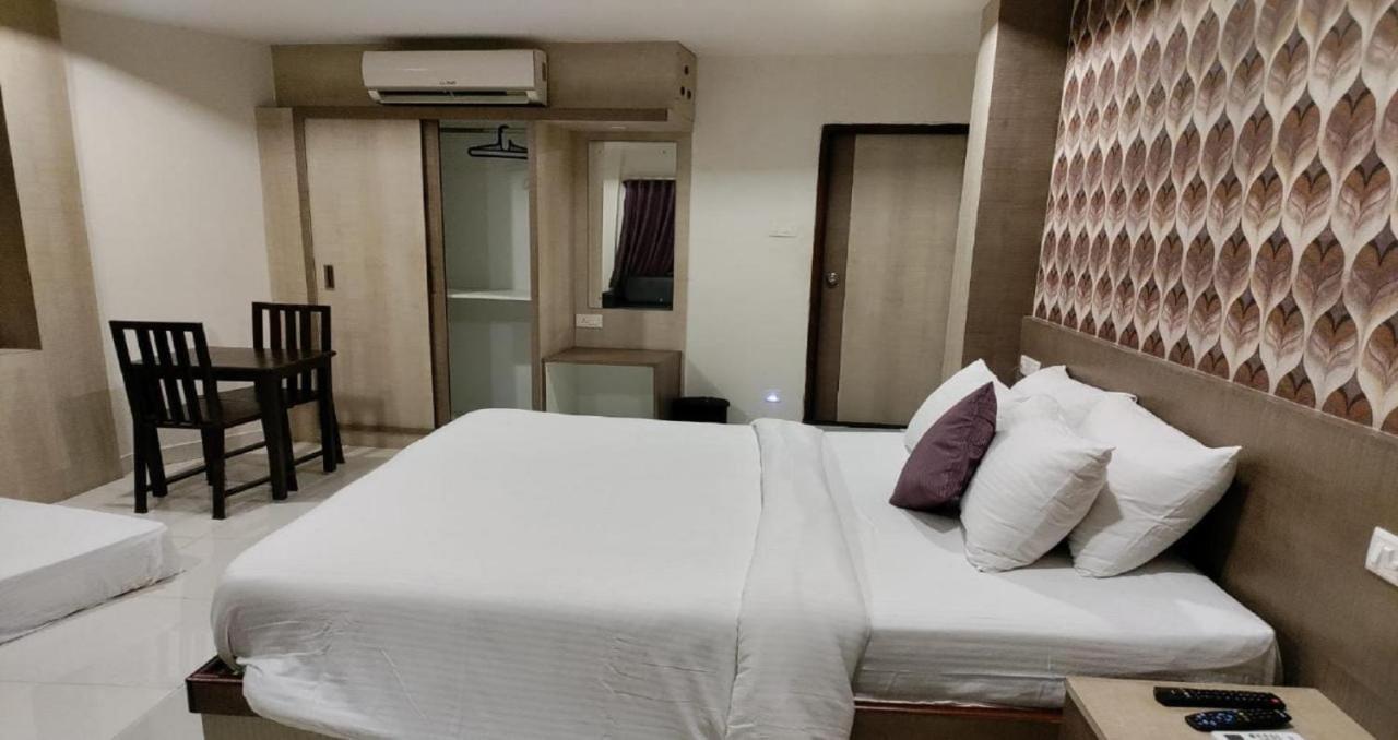 Hotel Ramtel Inn Madurai Exteriör bild